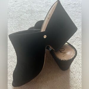 Sam Edelman Black Suede Mules with Sculptural Heel 💕